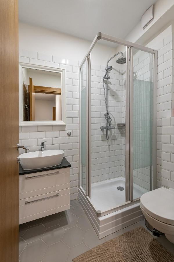 Downtown 4Bd Master Apartment By Hostlovers 考纳斯 外观 照片