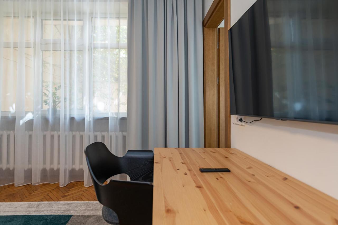 Downtown 4Bd Master Apartment By Hostlovers 考纳斯 外观 照片