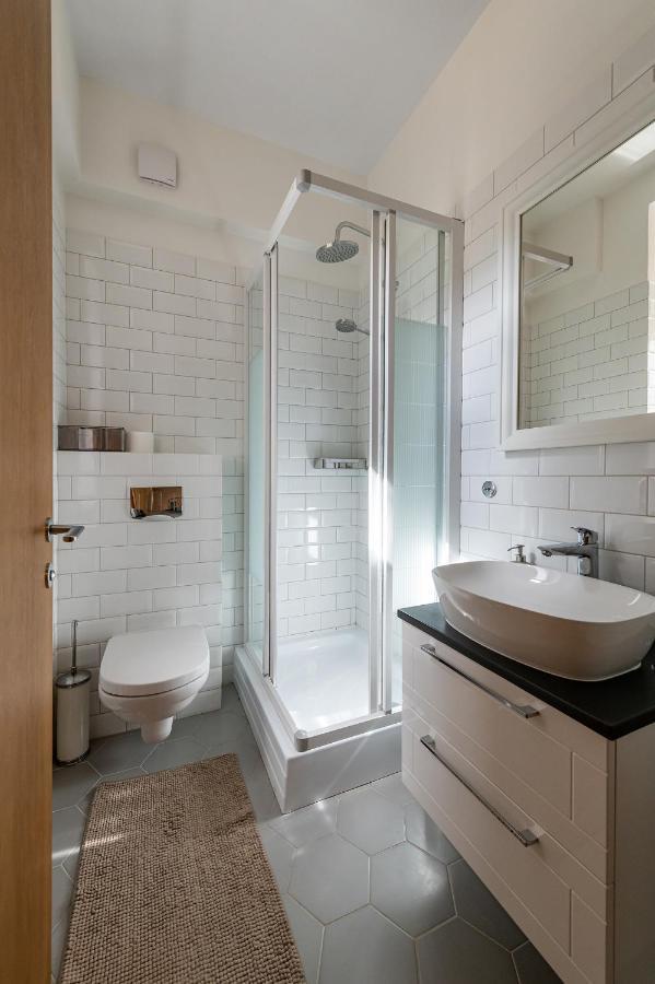 Downtown 4Bd Master Apartment By Hostlovers 考纳斯 外观 照片